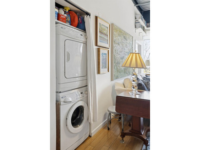 Make your new home or pied-a-terre one of the few industrial - photo 31