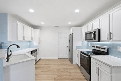 Beautifully updated CBS home that has been impeccably maintained - photo 9