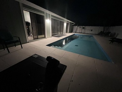 Welcome to this charming single-story residence in North Palm - photo 44