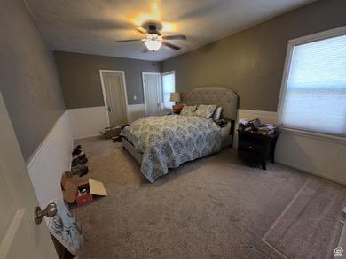 Gorgeous and generously-sized 3 story home on a quiet street in - photo 12