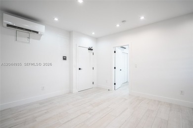 960 Jefferson Avenue is a fully renovated, 12-unit boutique - photo 16