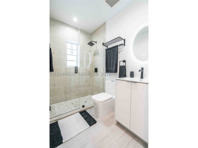 960 Jefferson Avenue is a fully renovated, 12-unit boutique - photo 29