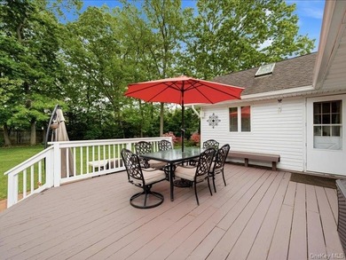 Welcome to this beautifully maintained three bedroom, 2 bath - photo 29