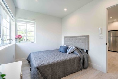 960 Jefferson Avenue is a fully renovated, 12-unit boutique - photo 33