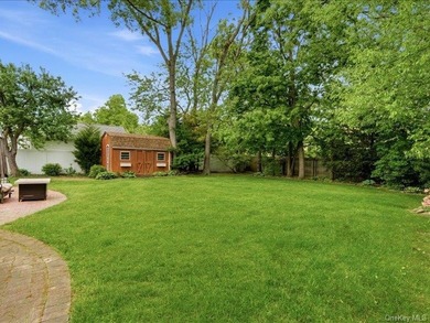 Welcome to this beautifully maintained three bedroom, 2 bath - photo 34
