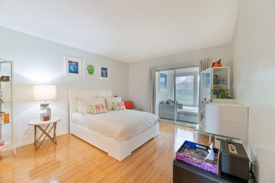 FABULOUS LOCATION IN THE SOUGHT-AFTER 55+ VILLAGES OF ORIOLE - photo 9