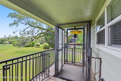 Beautiful Deep Waterfront home with a large pier and covered - photo 5