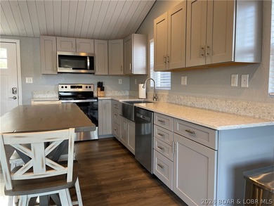 Welcome to the quiet side of Lake of the Ozarks. Set along 160' - photo 11