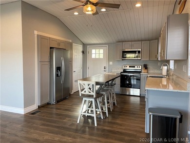 Welcome to the quiet side of Lake of the Ozarks. Set along 160' - photo 13