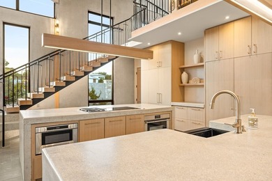 An extraordinary expression of contemporary architecture, this - photo 15