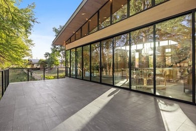 An extraordinary expression of contemporary architecture, this - photo 18