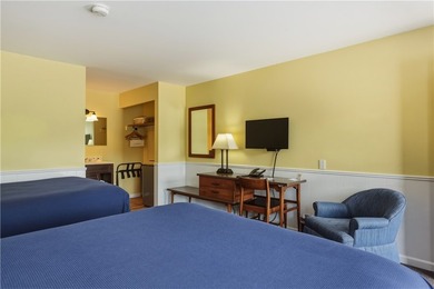 The Keuka Lakeside Inn presents a rare opportunity to acquire a - photo 21