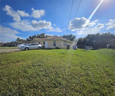 Lehigh Acres Area Townhome/Townhouse For Sale in Lehigh Acres Florida