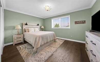 **MOTIVATED SELLER** Turn-key waterfront living with direct - photo 32
