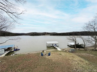Welcome to the quiet side of Lake of the Ozarks. Set along 160' - photo 38