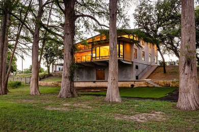 An extraordinary expression of contemporary architecture, this - photo 41