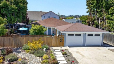Two turn-key homes on one large lot with extra building area and - photo 5