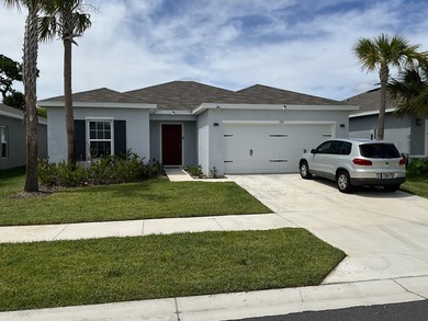 Welcome to this charming single-story home located in Avalon - photo 3