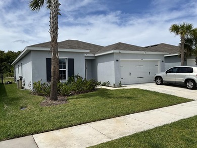 Welcome to this charming single-story home located in Avalon - photo 4