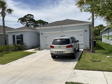 Welcome to this charming single-story home located in Avalon - photo 5