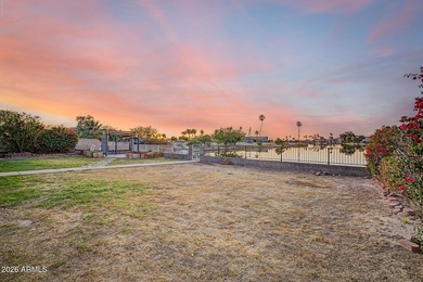 Amazing move in ready waterfront home with quality upgrades - photo 30