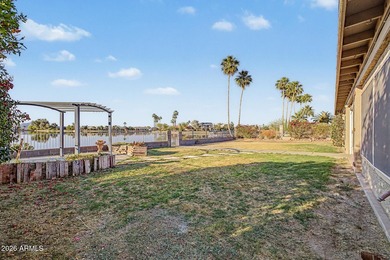 Amazing move in ready waterfront home with quality upgrades - photo 34