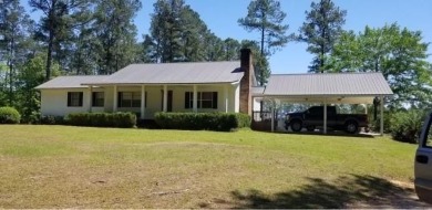 (private lake, pond, creek) Home For Sale in Chatom Alabama