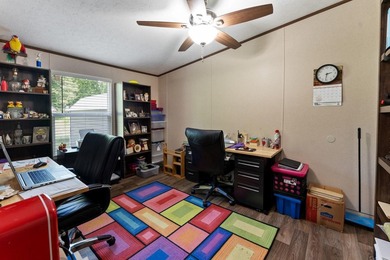 Charming 3-bedroom, 2-bath home located in the highly desirable - photo 14