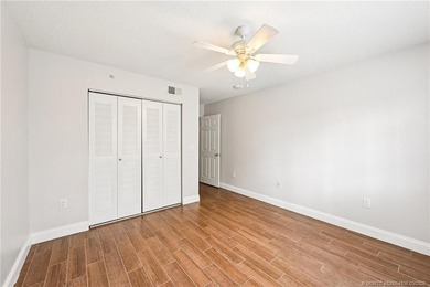 Stunning first-floor Portofino gem with rare private garage and - photo 15