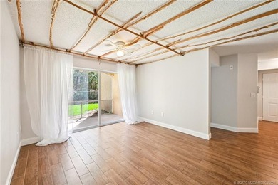 Stunning first-floor Portofino gem with rare private garage and - photo 18