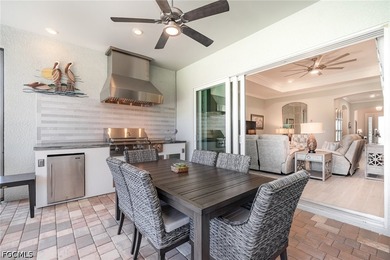 DESIGNER-INSPIRED LIVING, OVERSIZED PRIVATE LOT, CUSTOMIZED - photo 22