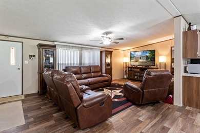 Charming 3-bedroom, 2-bath home located in the highly desirable - photo 22