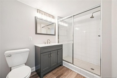 Stunning first-floor Portofino gem with rare private garage and - photo 23