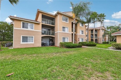 Stunning first-floor Portofino gem with rare private garage and - photo 27