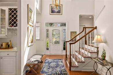 Elegant and exceptionally private patio home in Oakridge - photo 8