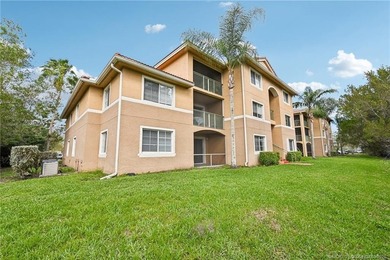 Stunning first-floor Portofino gem with rare private garage and - photo 28