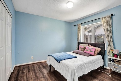 Welcome to this beautifully updated 3-bedroom, 2-bathroom home - photo 9