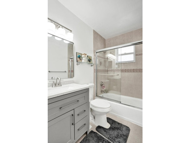 Welcome to this beautifully updated 3-bedroom, 2-bathroom home - photo 10