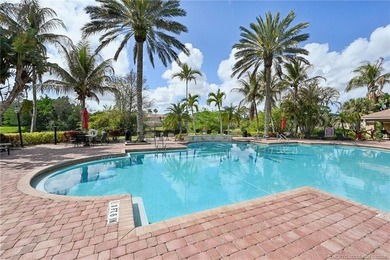 Stunning first-floor Portofino gem with rare private garage and - photo 42