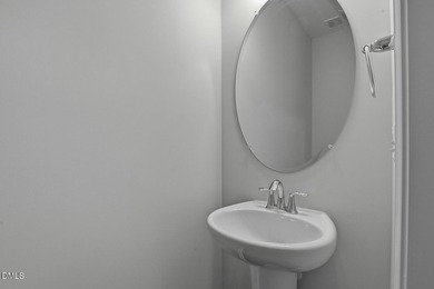 Seller's loss is your gain! MOVE IN READY - PRICED TO SELL! - photo 6