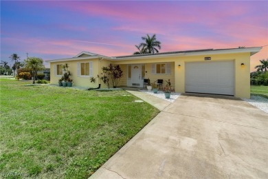 Caloosahatchee River Home Sale Pending in North Fort Myers Florida
