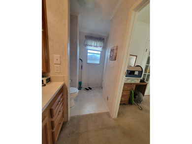 This beautiful home is located in Paradise Park on a corner lot!