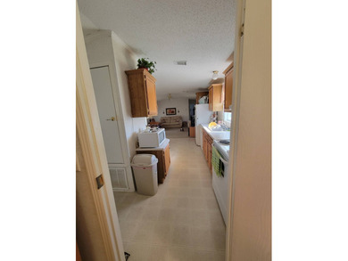 This beautiful home is located in Paradise Park on a corner lot!