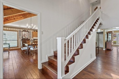 This beautifully updated Lake Hamilton home offers the perfect - photo 11