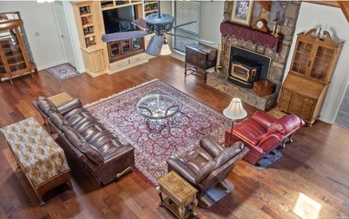 This beautifully updated Lake Hamilton home offers the perfect - photo 12