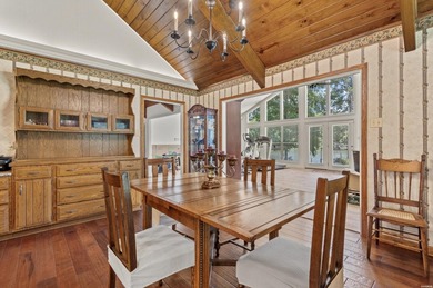This beautifully updated Lake Hamilton home offers the perfect - photo 14