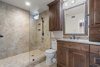 This beautifully updated Lake Hamilton home offers the perfect - photo 21