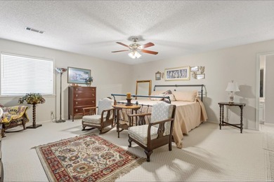 This beautifully updated Lake Hamilton home offers the perfect - photo 30