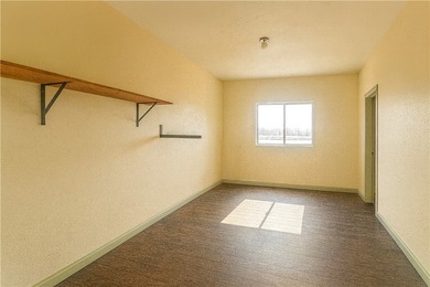 Great Investment Property!! Consist of 5 commercial spaces - photo 31