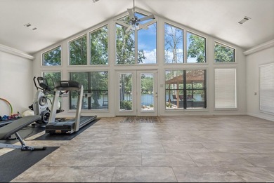 This beautifully updated Lake Hamilton home offers the perfect - photo 33